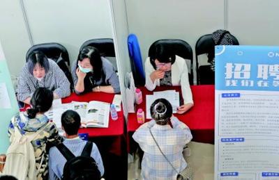 教育部多措并舉促就業，上海網絡平臺搭橋為高校畢業生創業就業賦能